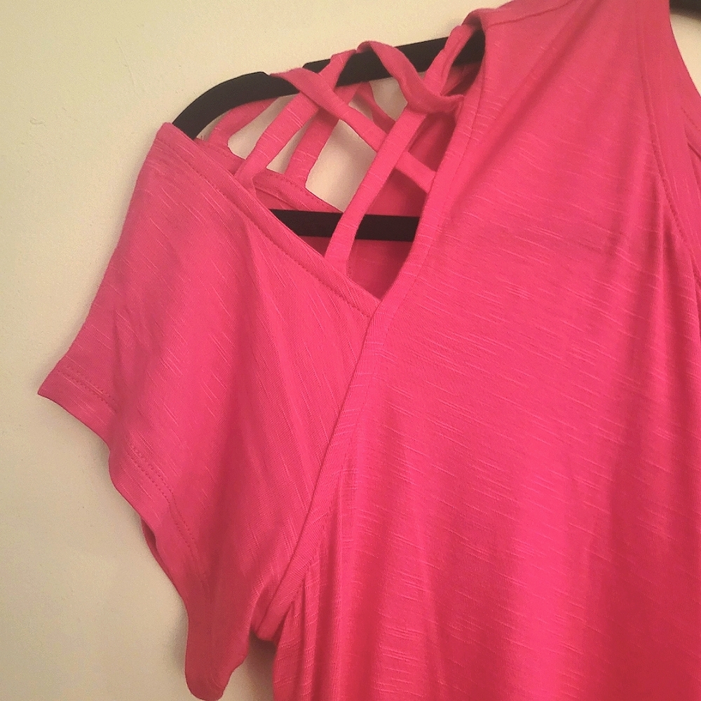 Swing Tee with Caged Shoulder, Size 14/16
